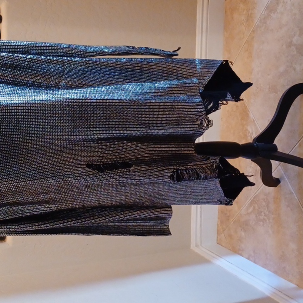 COPY - KILLSTAR 3X BLACK/SILVER DISTRESSED HOT AS HIEM HOODED SWEATER OVERSIZE … - Picture 6 of 16